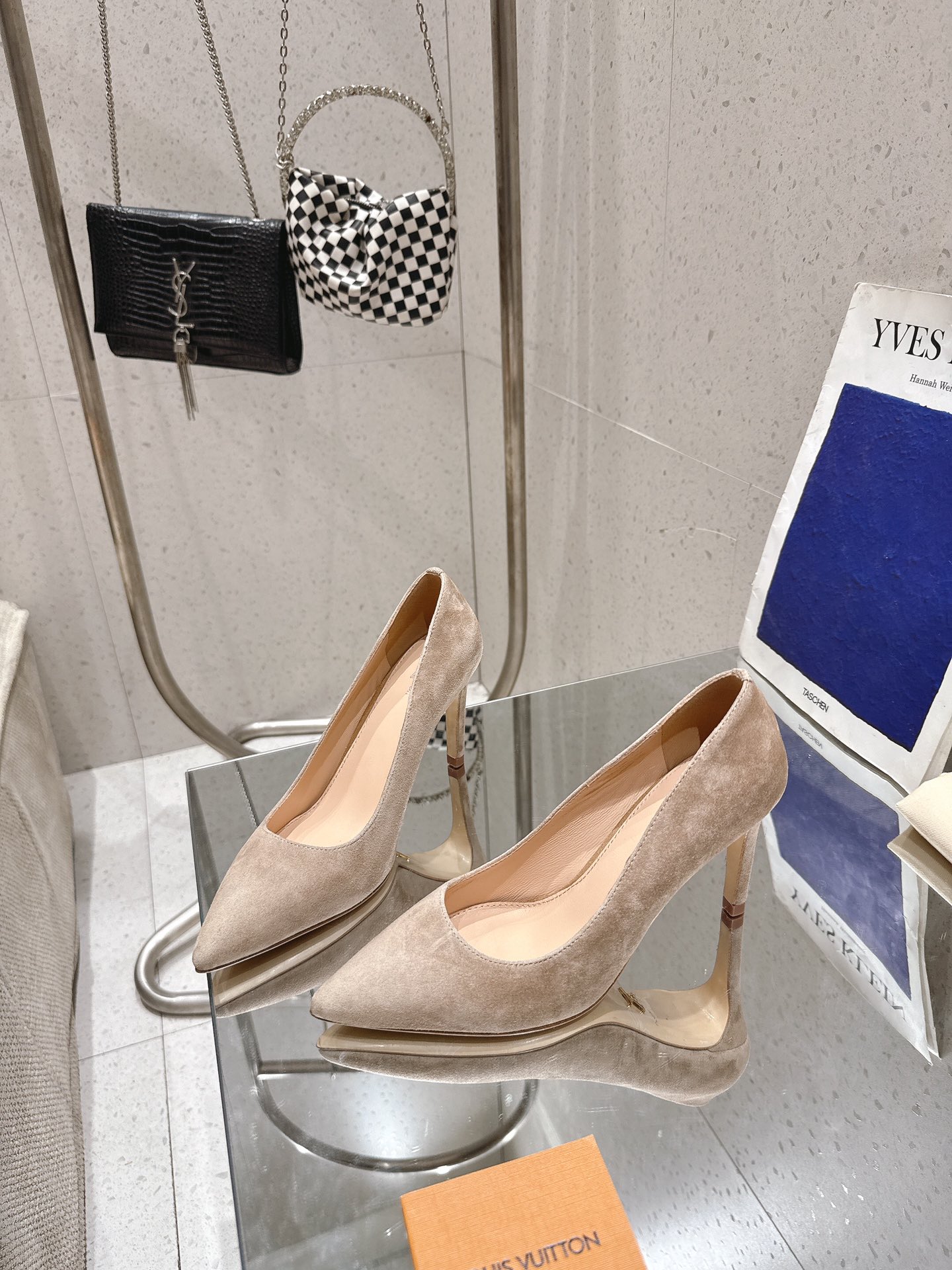 Women's high heels